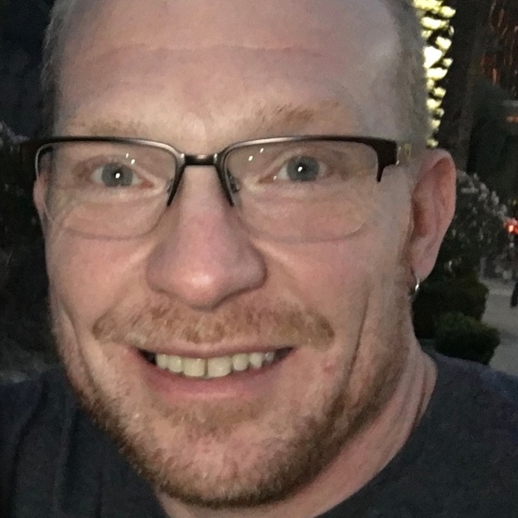 Meet your Posher, Aleina & Dennis - Picture 3 of 6